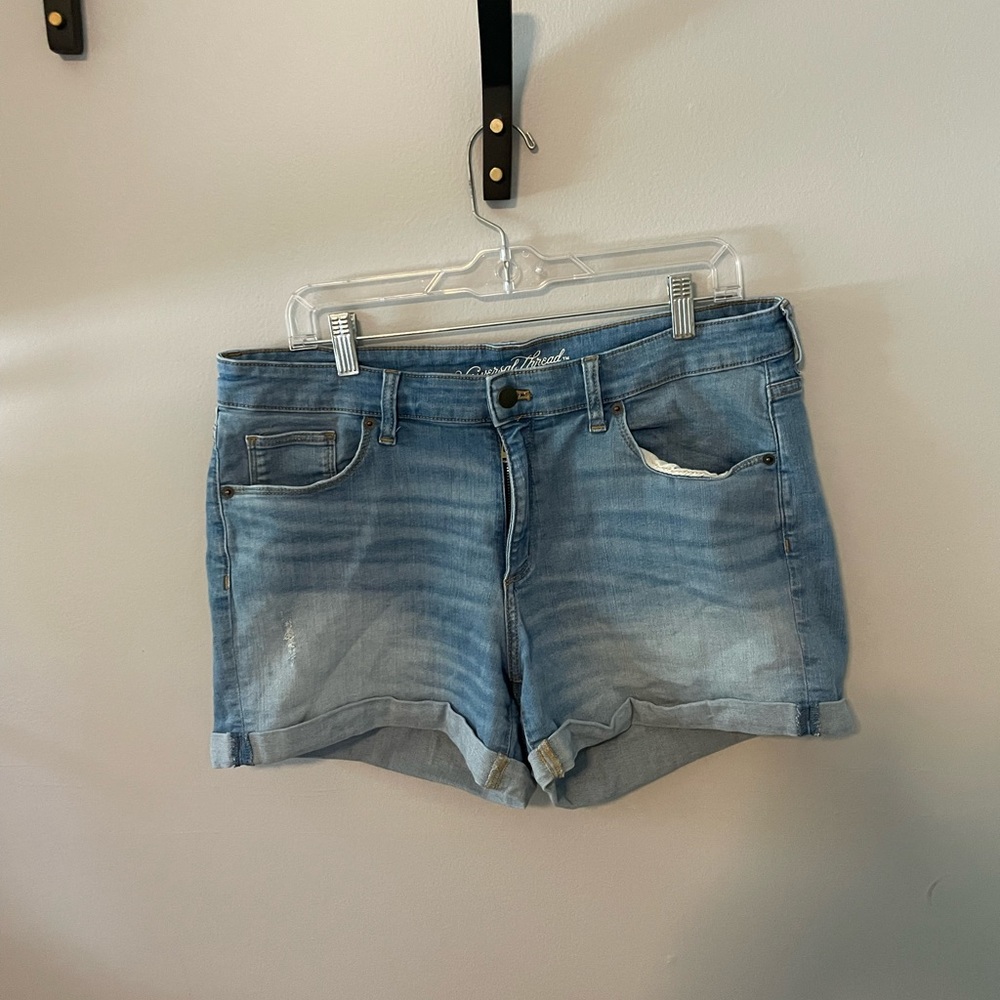 Universal Thread Cuff Hem Denim Shorts Size 14 32R